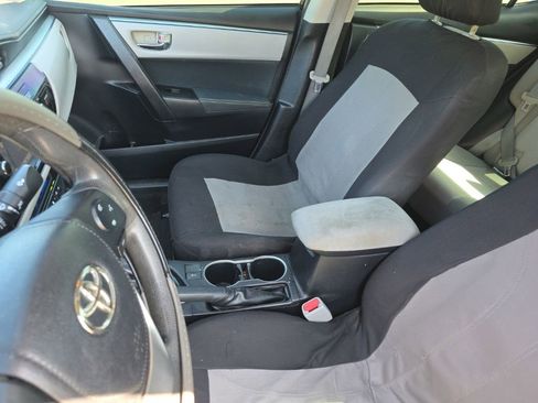 Used 2014 Toyota Corolla LE FWD image 13