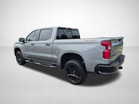 Used 2024 Chevrolet Silverado 1500 LT Trail Boss w/ Convenience Package II AWD/4WD image 8