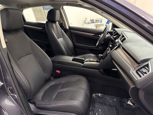 Used 2020 Honda Civic Touring image 23