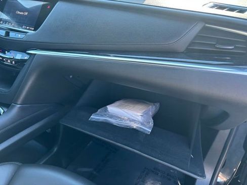 Certified 2025 Cadillac XT5 Premium Luxury image 33