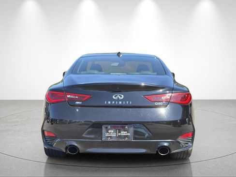 Used 2019 INFINITI Q60 3.0t Luxe w/ Essential Package AWD/4WD image 3