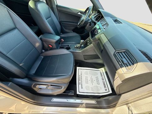 Used 2020 Volkswagen Tiguan SE R-Line image 13
