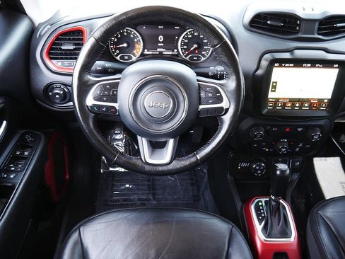 Used 2018 Jeep Renegade Trailhawk AWD/4WD image 17