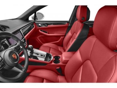 Certified 2025 Porsche Macan image 12