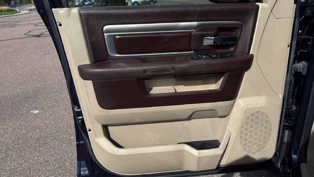 Used 2013 RAM 1500 Classic SLT w/ Premium Display Pkg RWD image 26