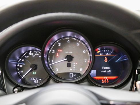 Certified 2023 Porsche Macan S AWD/4WD image 28