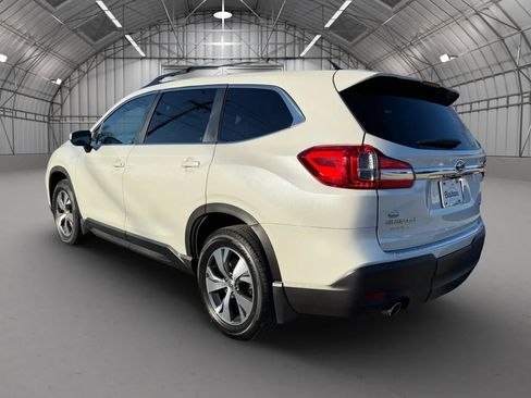 Used 2022 Subaru Ascent Premium w/ Convenience Package AWD/4WD image 9