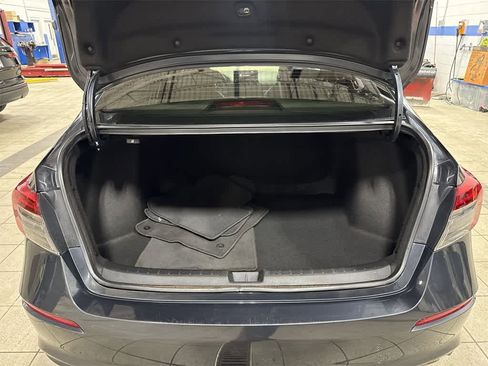 Used 2023 Honda Civic Sport image 11