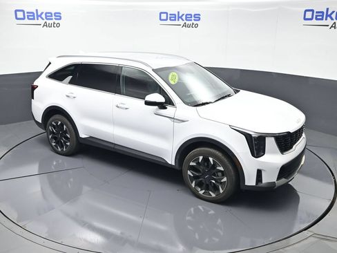 Certified 2026 Kia Sorento EX AWD/4WD image 47