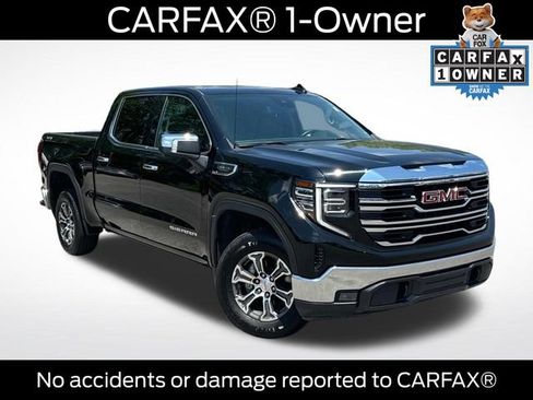Used 2025 GMC Sierra 1500 SLT AWD/4WD image 2