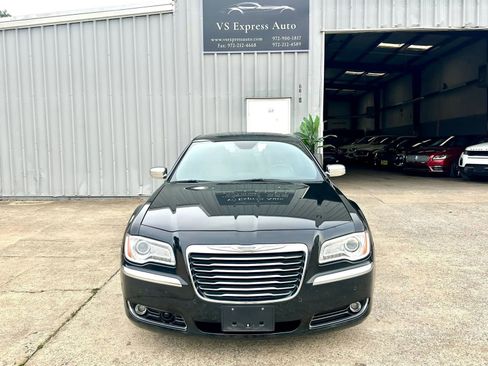 Used 2013 Chrysler 300 C w/ Harman Kardon Audio Group RWD image 2