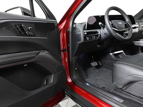 New 2025 Cadillac Lyriq Sport image 5