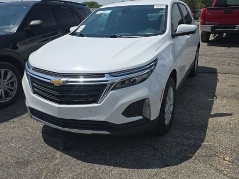Used 2024 Chevrolet Equinox LT AWD/4WD image 1