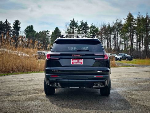 New 2026 GMC Acadia AT4 image 4