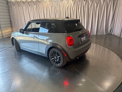 Used 2016 MINI Cooper 2-Door Hardtop FWD image 5