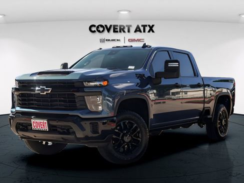 Used 2025 Chevrolet Silverado 2500 Custom w/ Custom Value Package AWD/4WD image 1