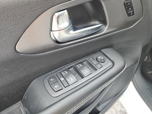 New 2026 Chrysler Pacifica Select image 22