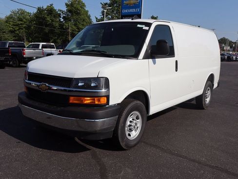New 2025 Chevrolet Express 2500 w/ Driver Convenience Package RWD image 21
