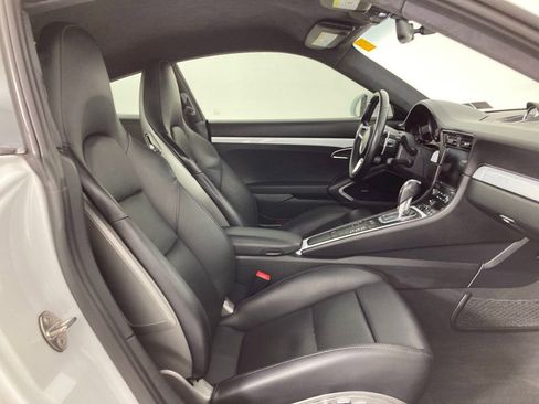 Used 2018 Porsche 911 Carrera S RWD image 19