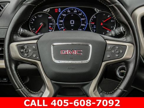 Used 2022 GMC Terrain Denali w/ Denali Premium Package AWD/4WD image 28