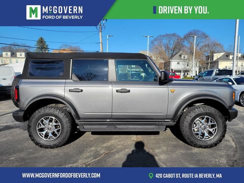 Used 2025 Ford Bronco Badlands AWD/4WD image 7