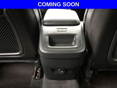 Used 2025 Volvo XC60 B5 Plus AWD/4WD image 15