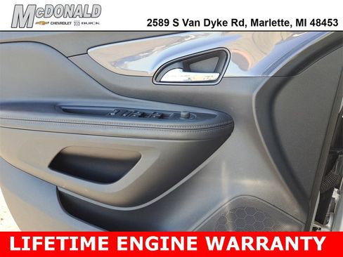 Used 2022 Buick Encore Preferred w/ Safety Package image 17