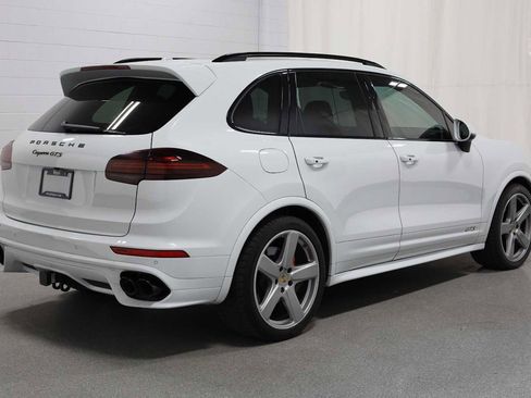 Used 2018 Porsche Cayenne GTS image 9