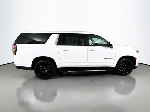 Used 2021 Chevrolet Suburban LT image 10