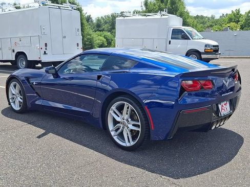 Used 2017 Chevrolet Corvette Stingray Coupe RWD image 4