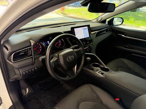 Used 2022 Toyota Camry XSE w/ Navigation Package FWD image 7