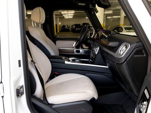 Used 2024 Mercedes-Benz G 550 image 26