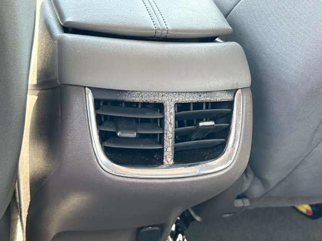 Used 2025 Chevrolet Malibu LT FWD image 16