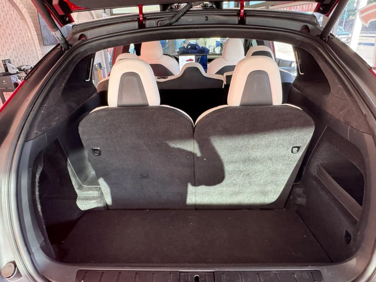 Used 2023 Tesla Model X AWD/4WD image 56
