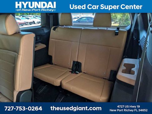 Used 2025 Hyundai Santa Fe Limited FWD image 16