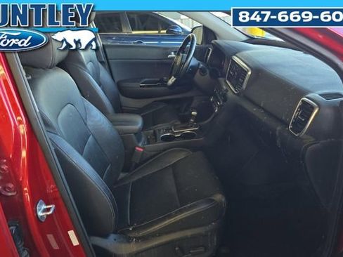 Used 2022 Kia Sportage EX w/ EX Technology Package image 7