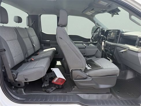 Used 2024 Ford F550 XL image 20