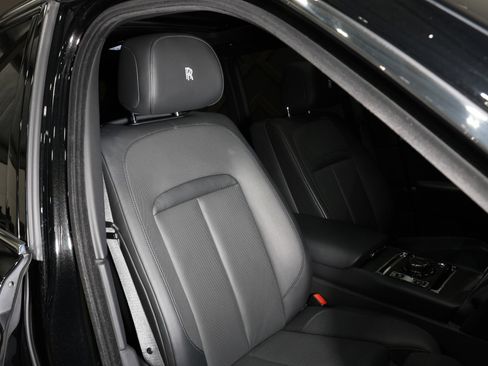 Used 2019 Rolls-Royce Cullinan image 44