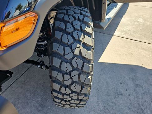 New 2025 Jeep Gladiator Willys image 33