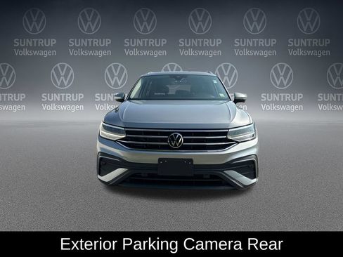 Used 2023 Volkswagen Tiguan SE AWD/4WD image 11