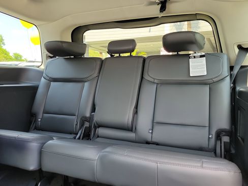 New 2026 Ford Expedition Active image 11