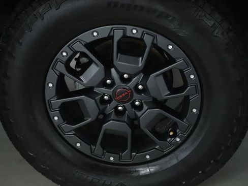 Used 2022 Nissan Frontier PRO-4X w/ Pro-4X Premium Package image 37