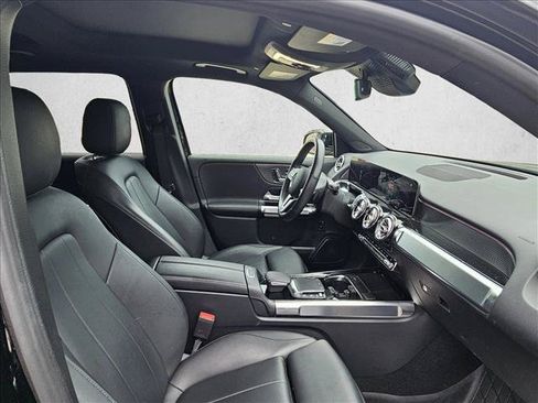 Used 2021 Mercedes-Benz GLB 250 image 9