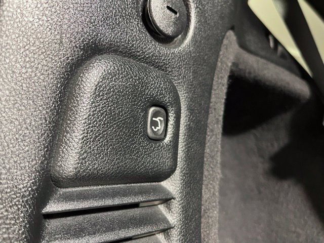 Used 2018 Dodge Durango SRT w/ SRT Interior Appearance Group AWD/4WD image 39