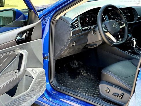 Used 2023 Volkswagen Jetta SEL image 11