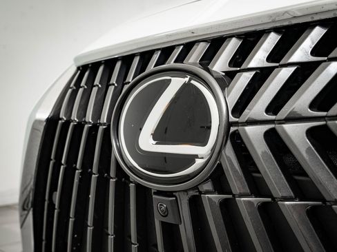 Certified 2025 Lexus ES 300h w/ Luxury Package image 3