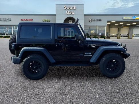 Certified 2018 Jeep Wrangler Sport AWD/4WD image 2