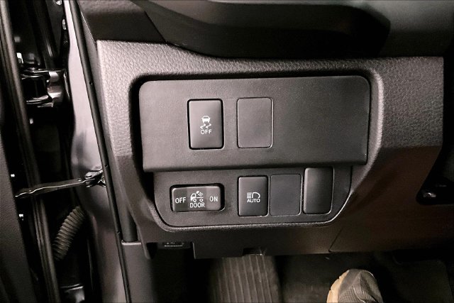 Used 2023 Toyota Tacoma SR AWD/4WD image 36