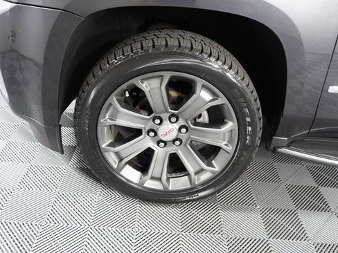 Used 2016 GMC Yukon Denali w/ Open Road Package AWD/4WD image 28