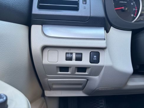 Used 2014 Subaru Crosstrek 2.0i Premium w/ Popular Package #2 image 30